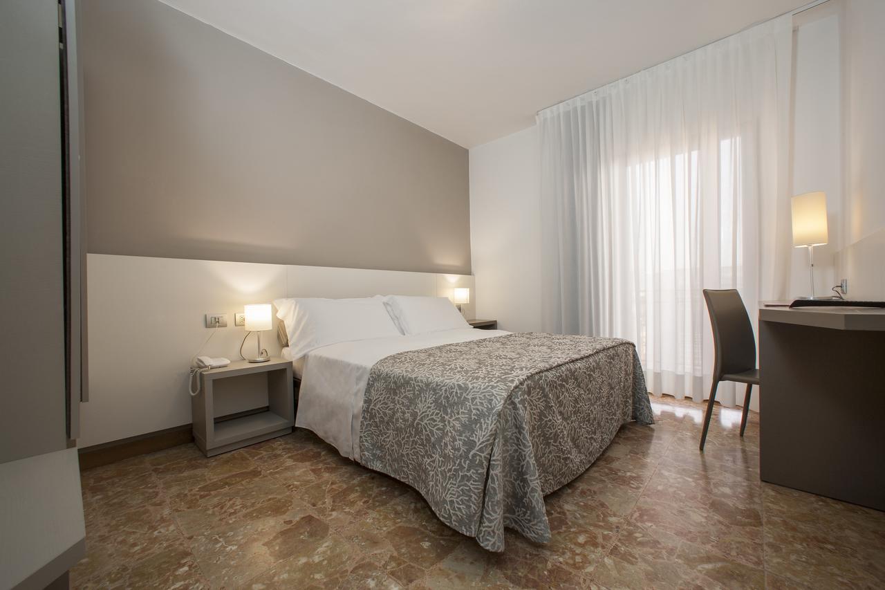 Hotel Sofia Lido di Jesolo Kültér fotó