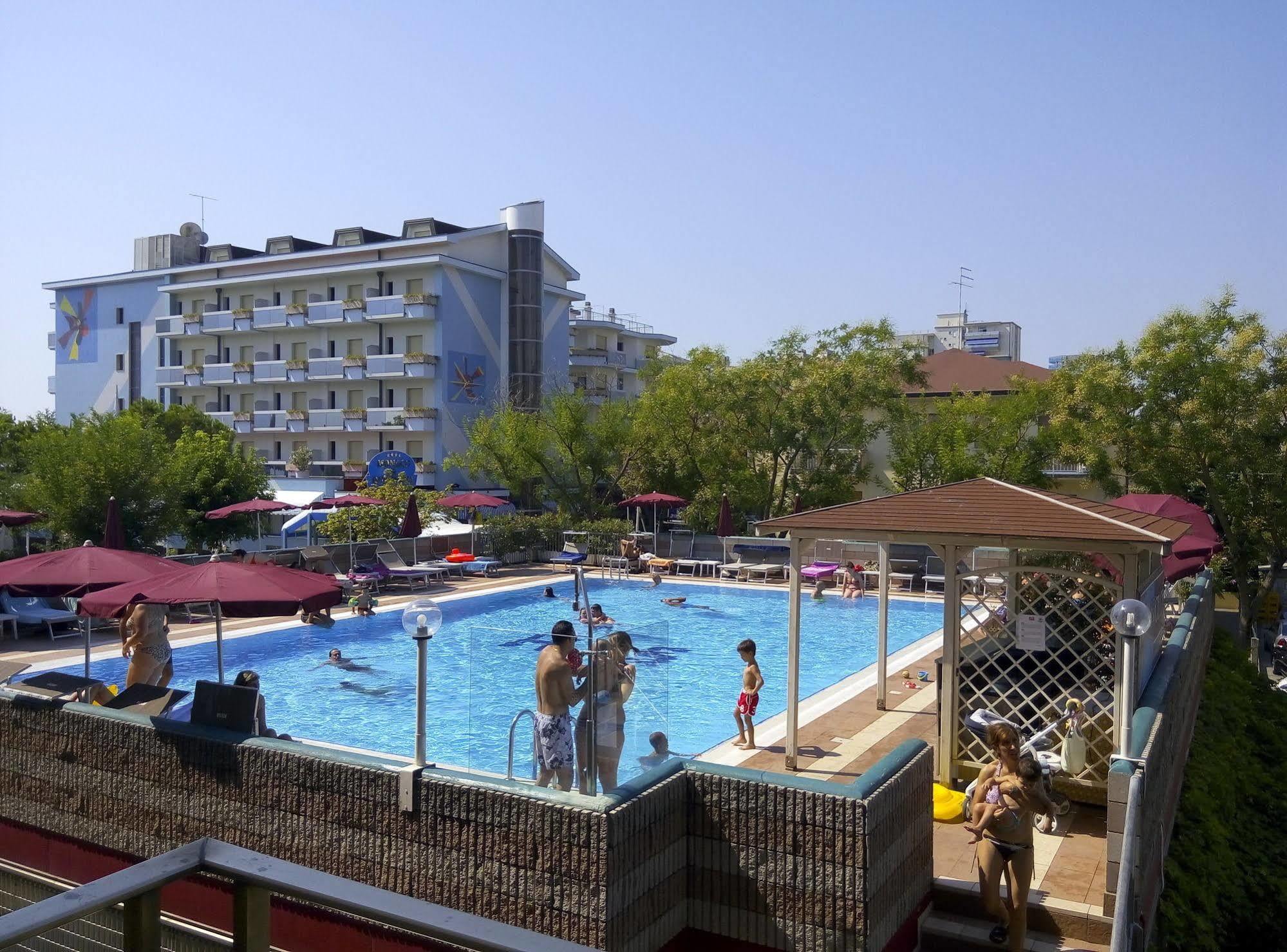 Hotel Sofia Lido di Jesolo Kültér fotó