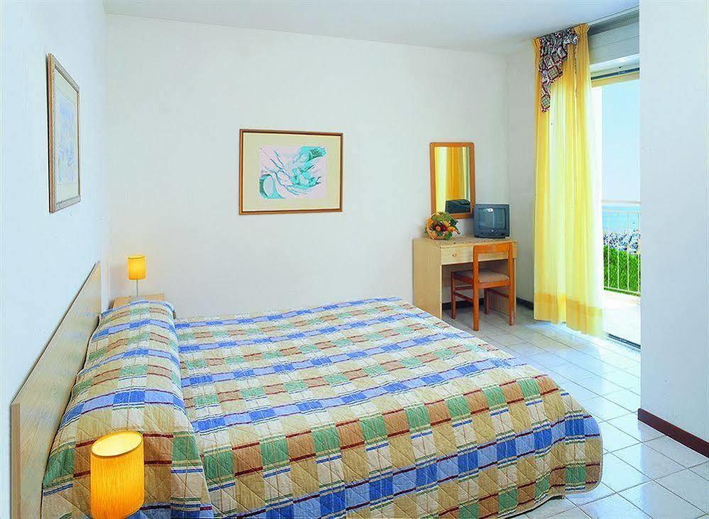 Hotel Sofia Lido di Jesolo Kültér fotó